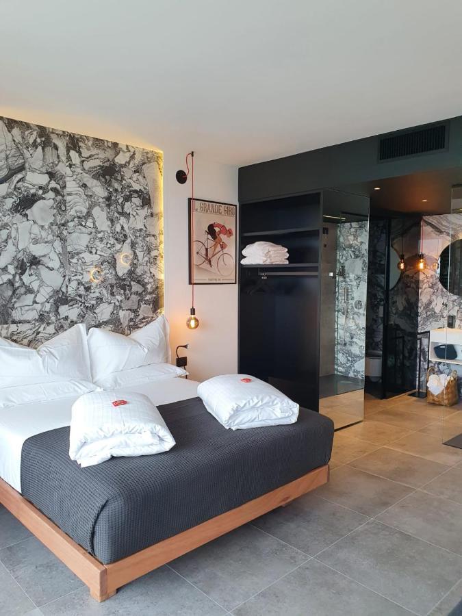 Visioni Lake View Boutique Rooms & Breakfast - Adults Friendly ริวาเดลการ์ดา ภายนอก รูปภาพ