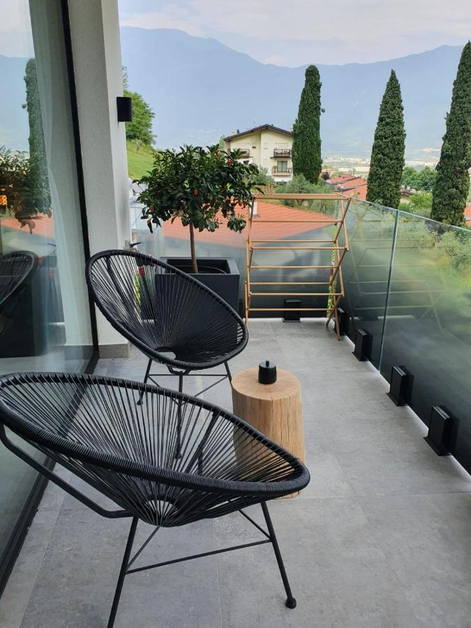 Visioni Lake View Boutique Rooms & Breakfast - Adults Friendly ริวาเดลการ์ดา ภายนอก รูปภาพ